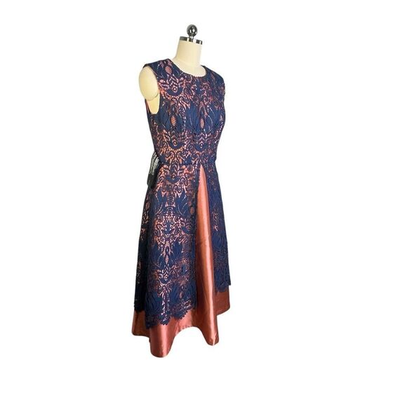 Kay Unger Claudia Navy Floral Lace Walk Thru Cocktail Dress | Size 4 - Picture 11 of 13